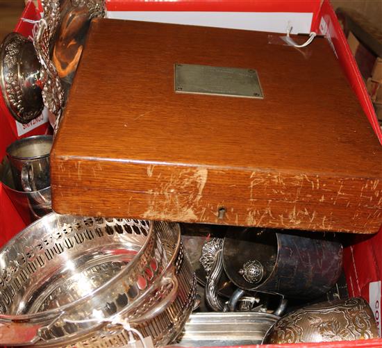 A quantity of plated items, including a meat dish and cover, a warming dish, cased flatware, a pierced dish, etc.